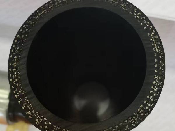 The cross section of concrete placing hose is displayed.