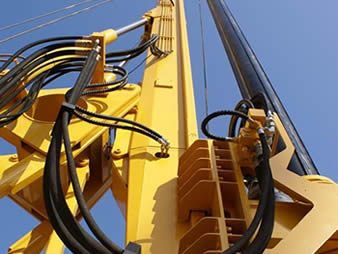 Several jumper hoses are installed on the crane equipment.